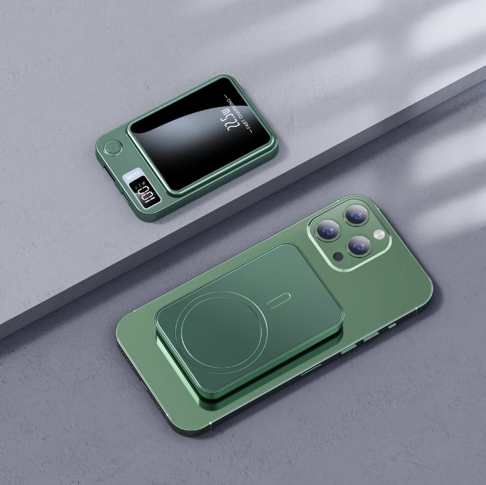 Wireless magnetic power bank