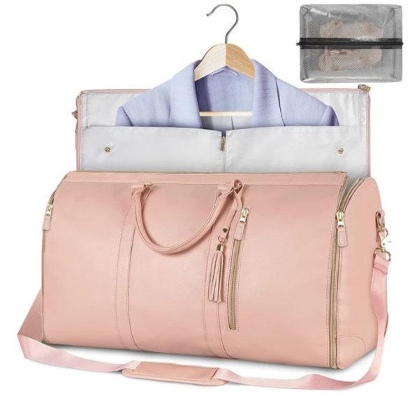 Carry on woman's duffel bag